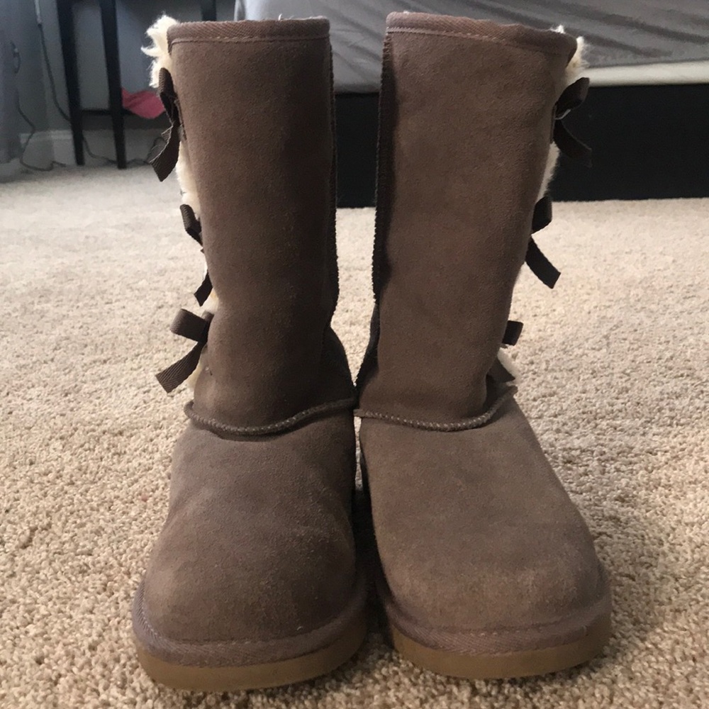 Gray purple color ugg bow boots